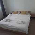 Urban House דירה *
